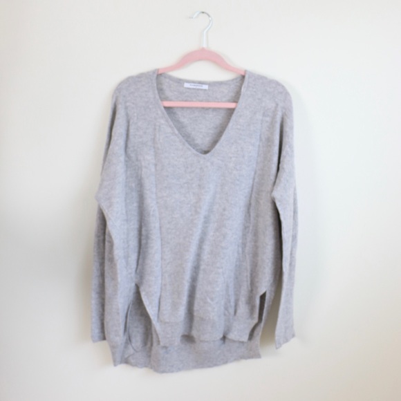 High Low V-Neck Sweater - Picture 1 of 5